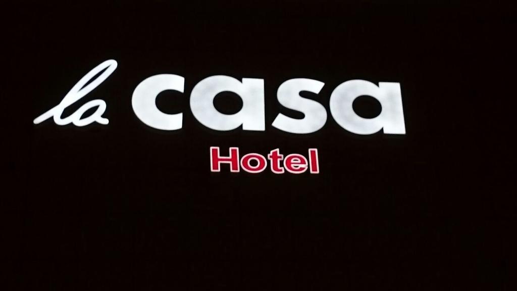 Lacasa Hotel Atyraū Exteriér fotografie